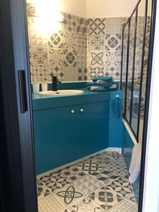 Studio Moderne, Terrasse Et Parking Romans-sur-Isère Екстериор снимка