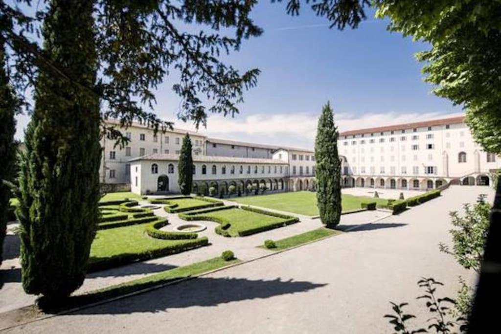 Studio Moderne, Terrasse Et Parking Romans-sur-Isère Екстериор снимка